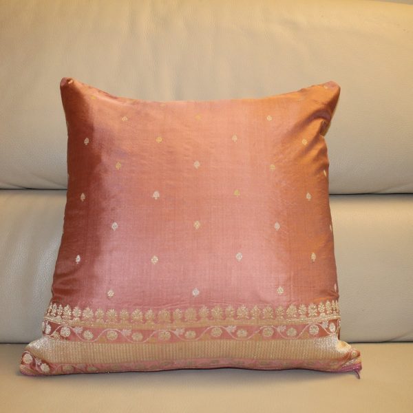 Housse de coussin bois de rose en soie